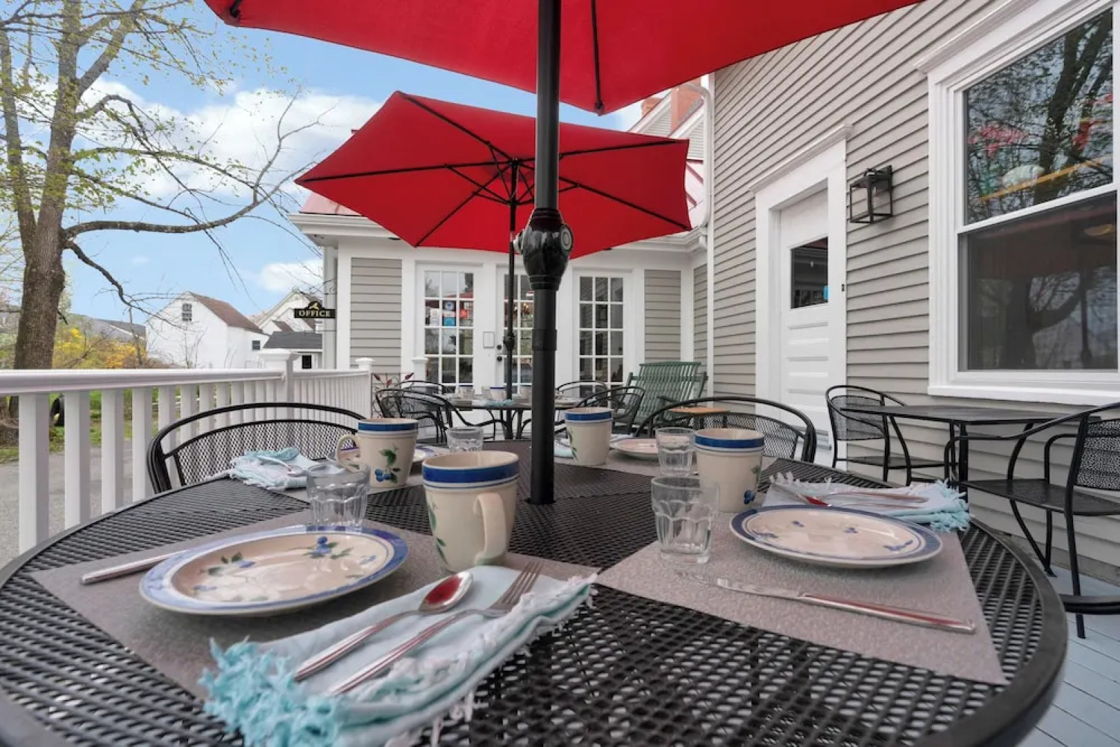 The James Place Inn B&B