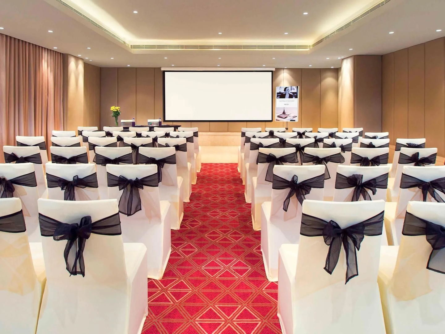 Mercure Hyderabad KCP Hotel