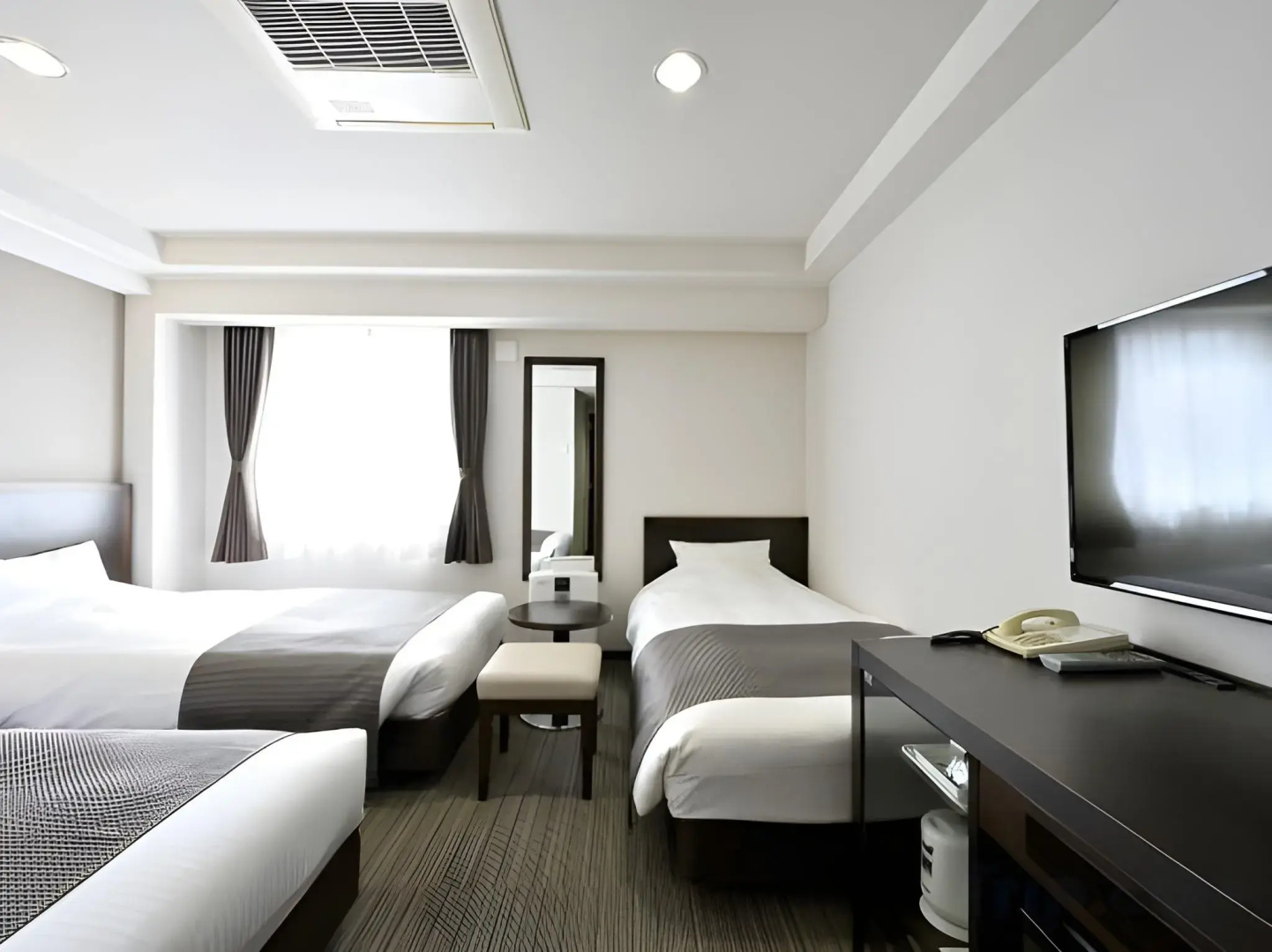 Saijo-Urban-Hotel