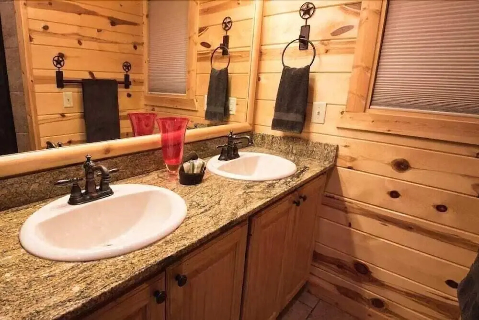 Four Pines Lodge - 3 Br Cabin
