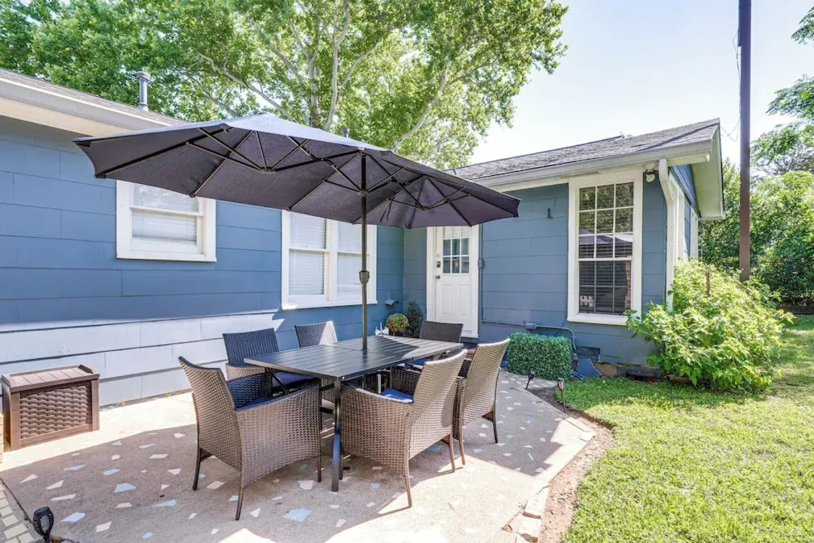 1 Mi to Dtwn: Family-friendly Brenham Bungalow!