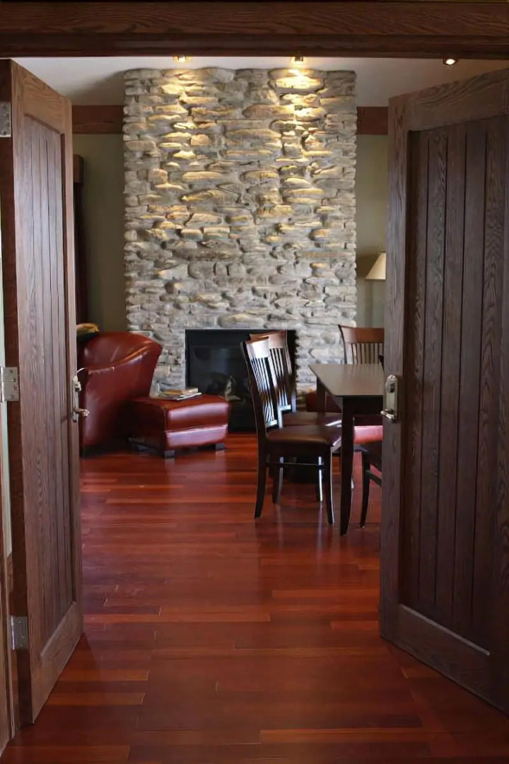 Huff Estates Inn & Winery