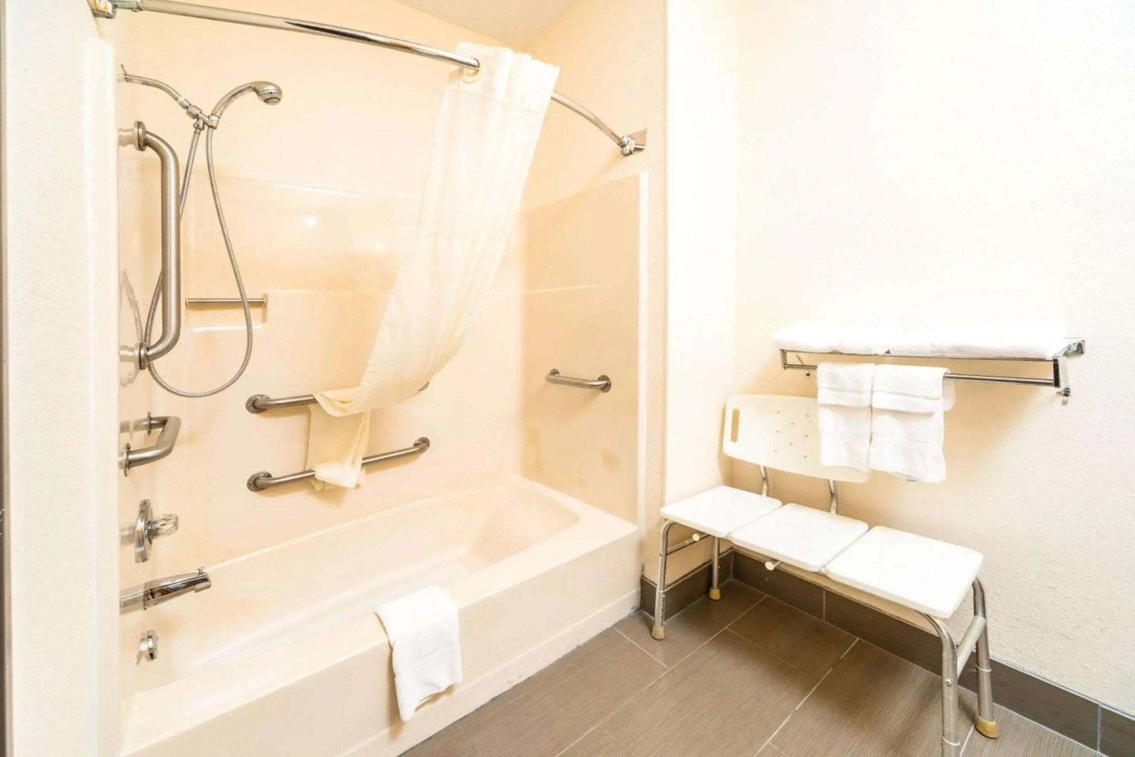 Courtyard by Marriott Houston Sugar Land/Lake Pointe