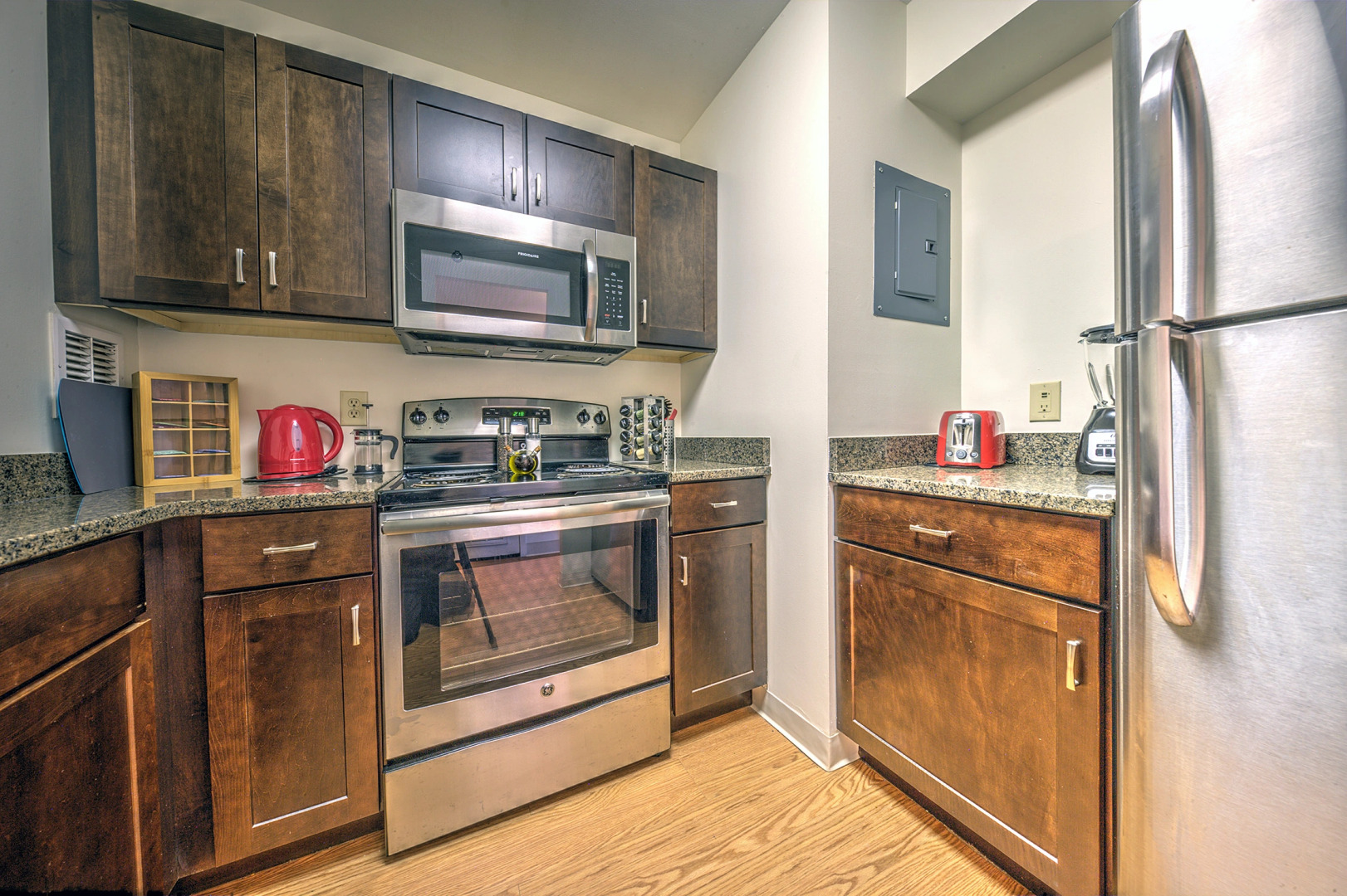 Outstanding 2 Bed Apt in Heart of Back Bay!