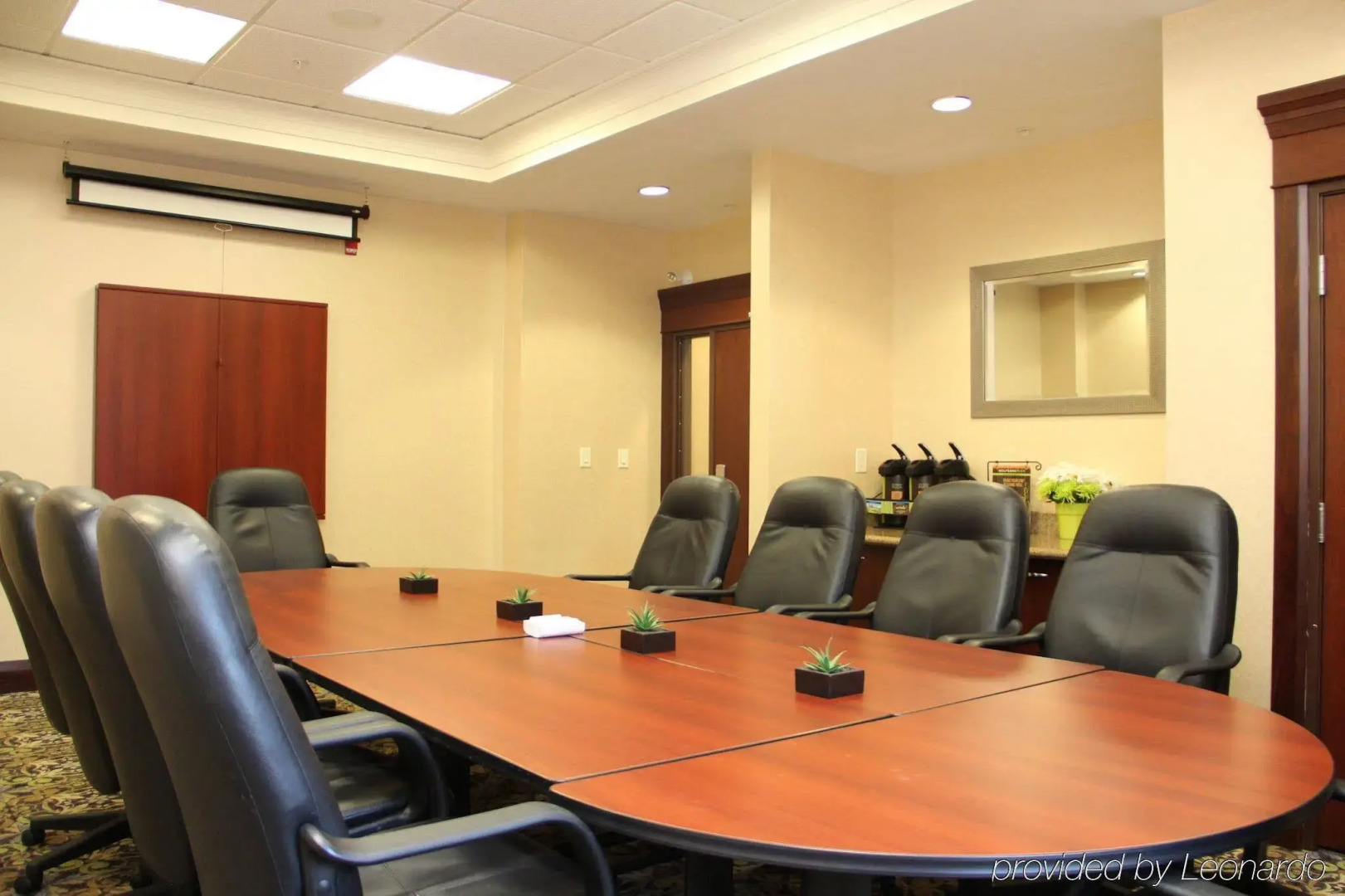 Staybridge Suites London by IHG