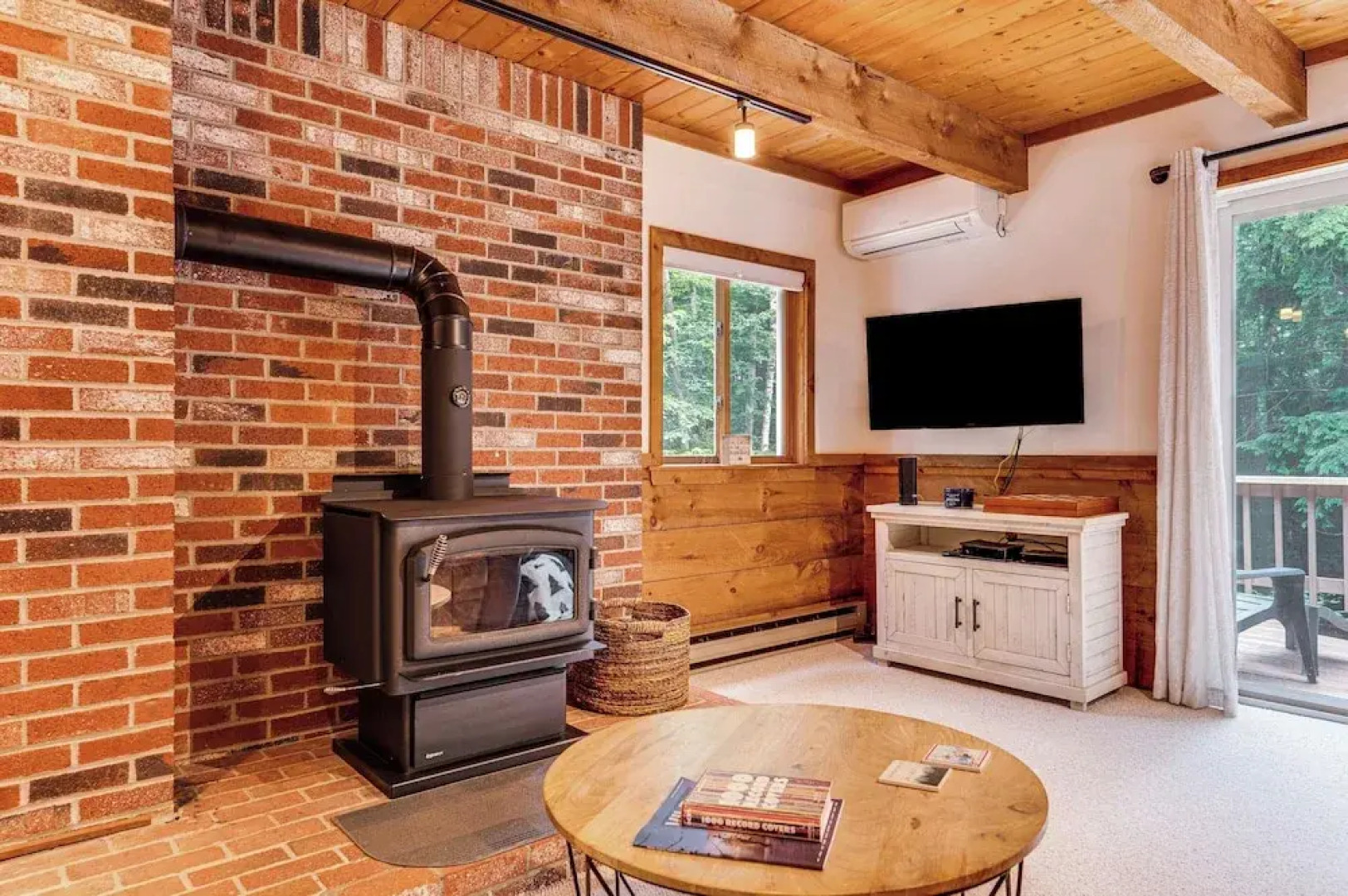 Bartlett Vacation Rental w/ Wraparound Deck!