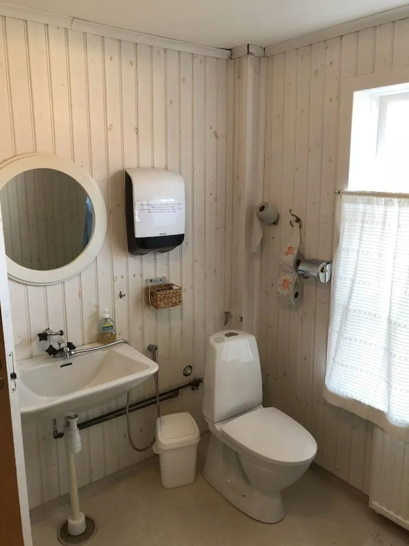 Frägsta Hälsingegård B&B