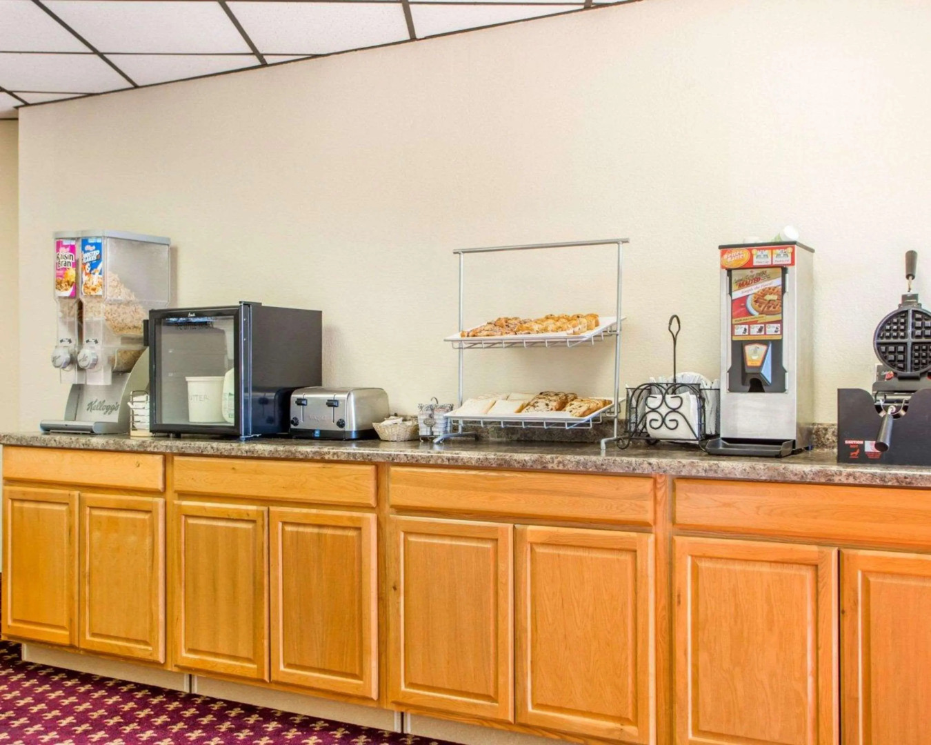 Econo Lodge Inn & Suites Stevens Point