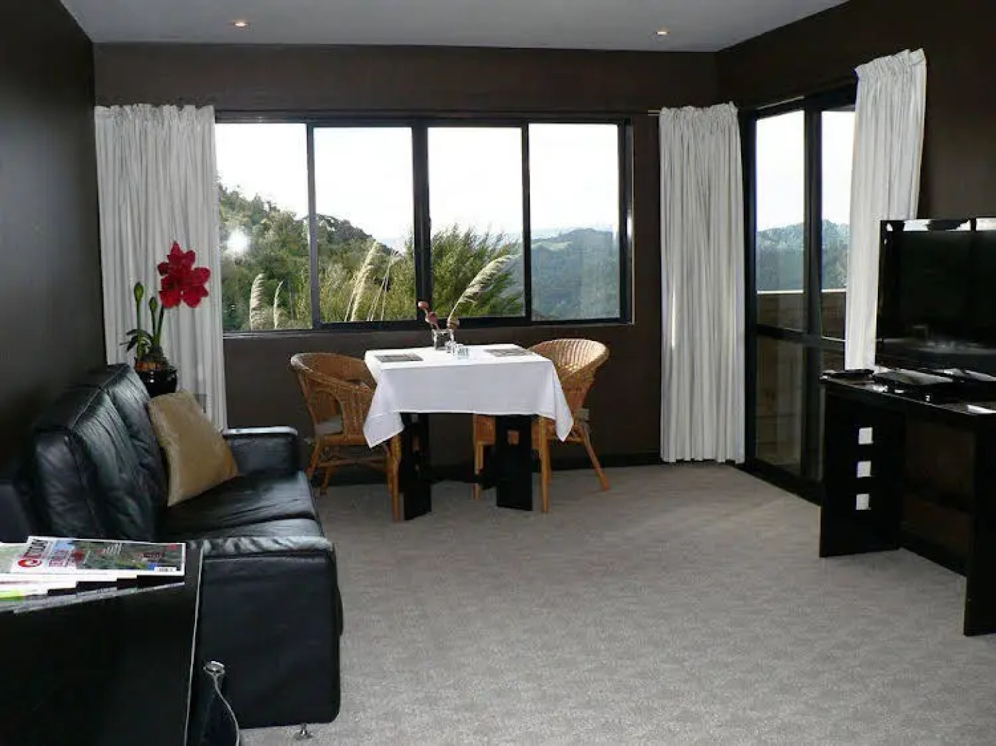 Hillside And Nature Resort