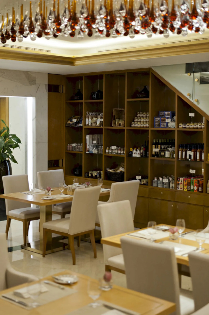 DAMAC Maison Mall Street