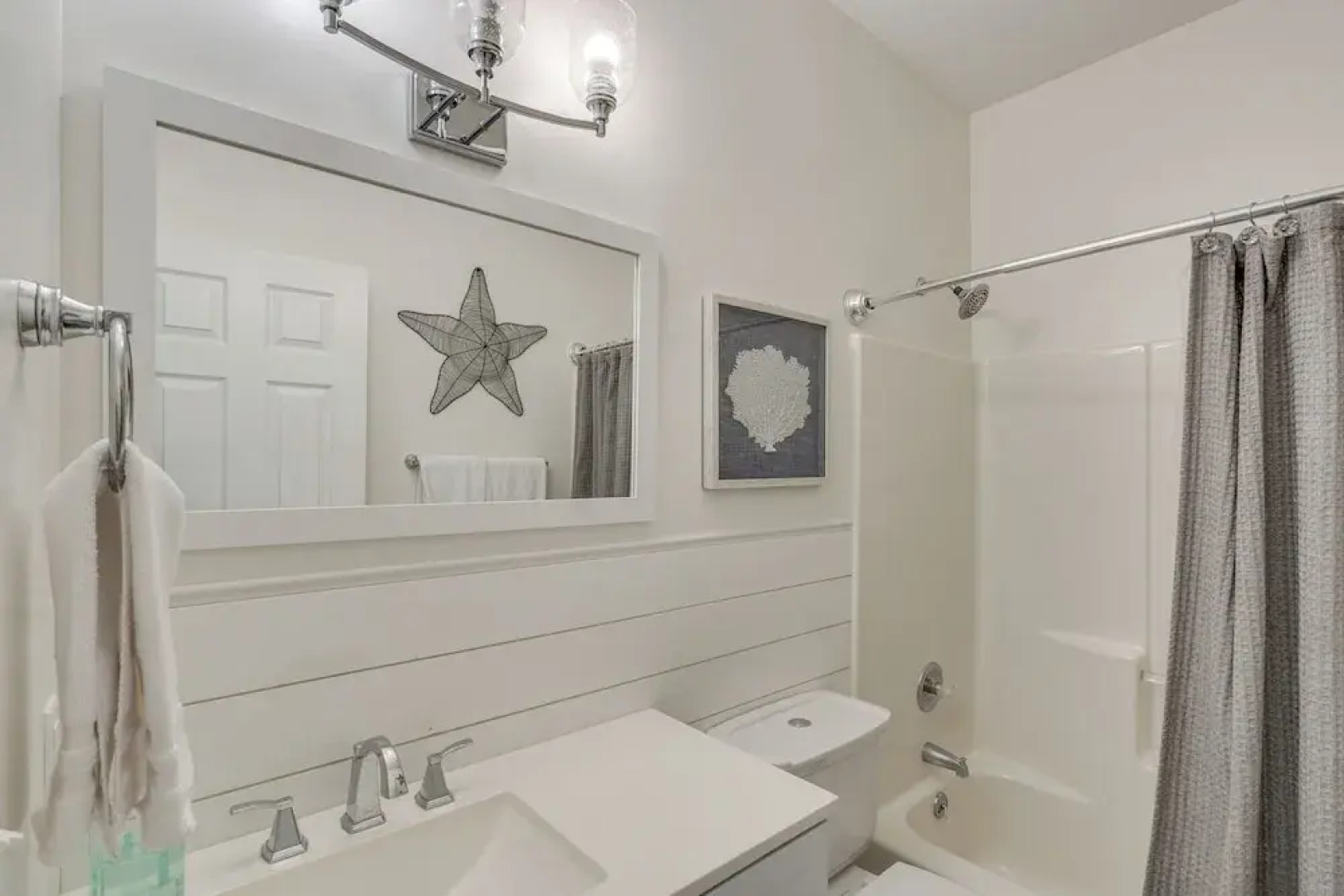 Swim, Boat & Fish: Townhome on Lake of the Ozarks