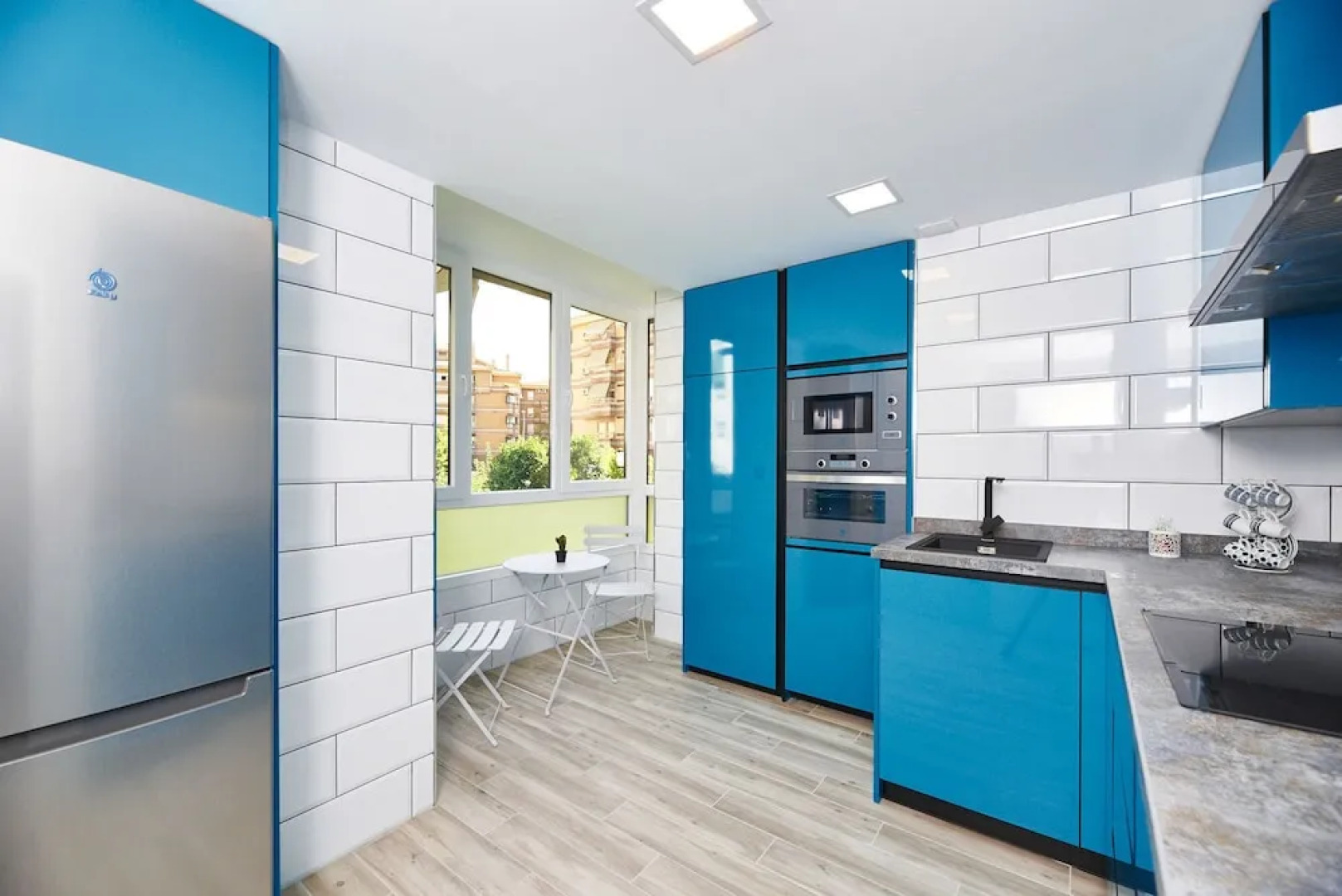 EnjoyGranada CONGRESS Pool and Parking