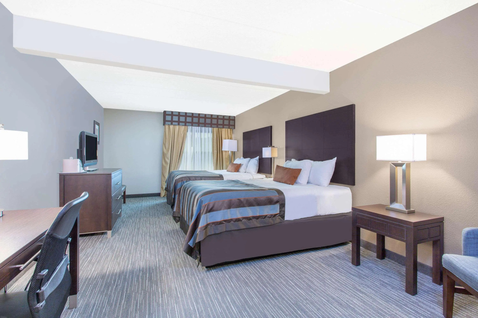 Spark by Hilton Mechanicsburg