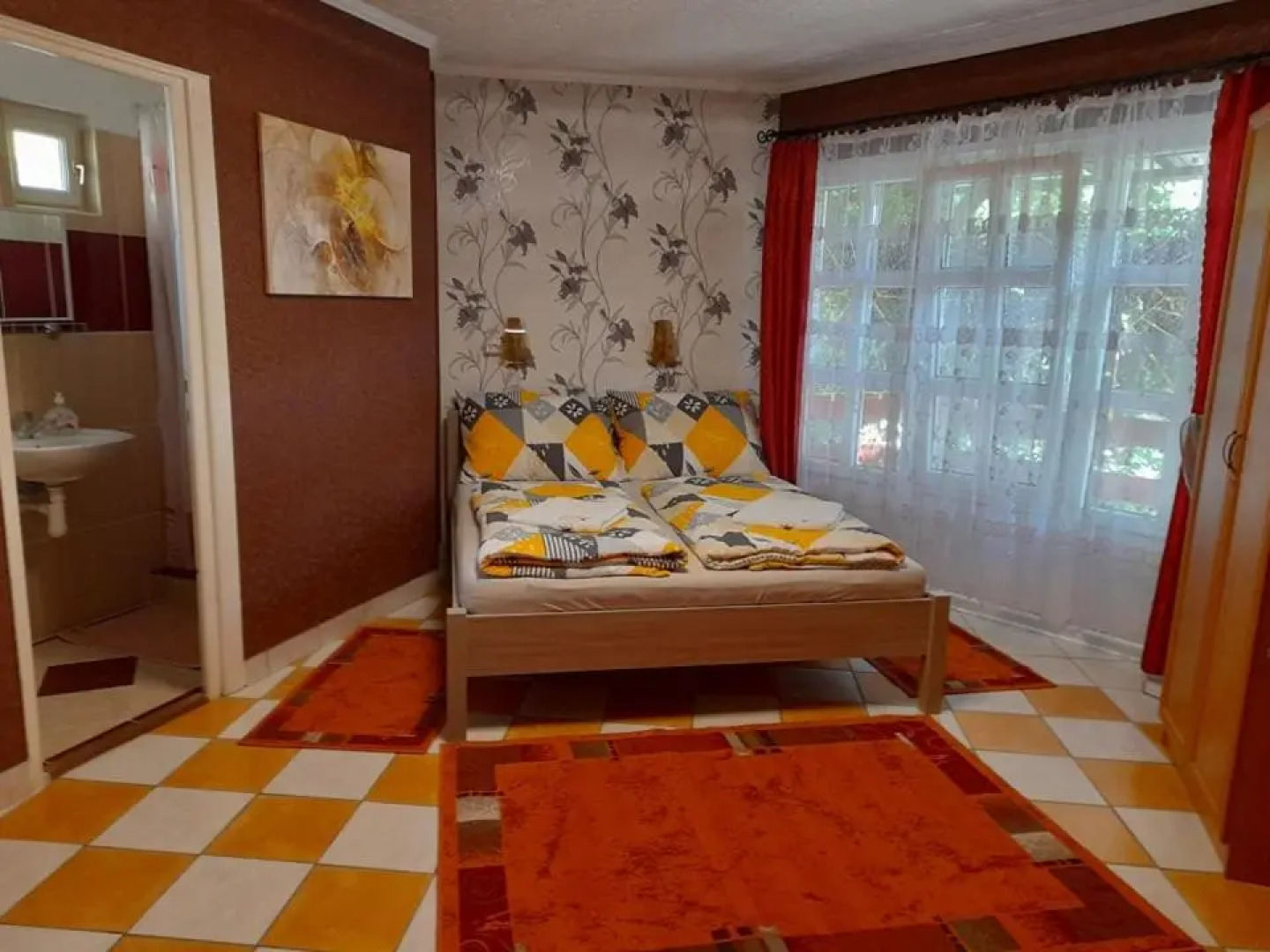 Gyöngyvirág Apartment