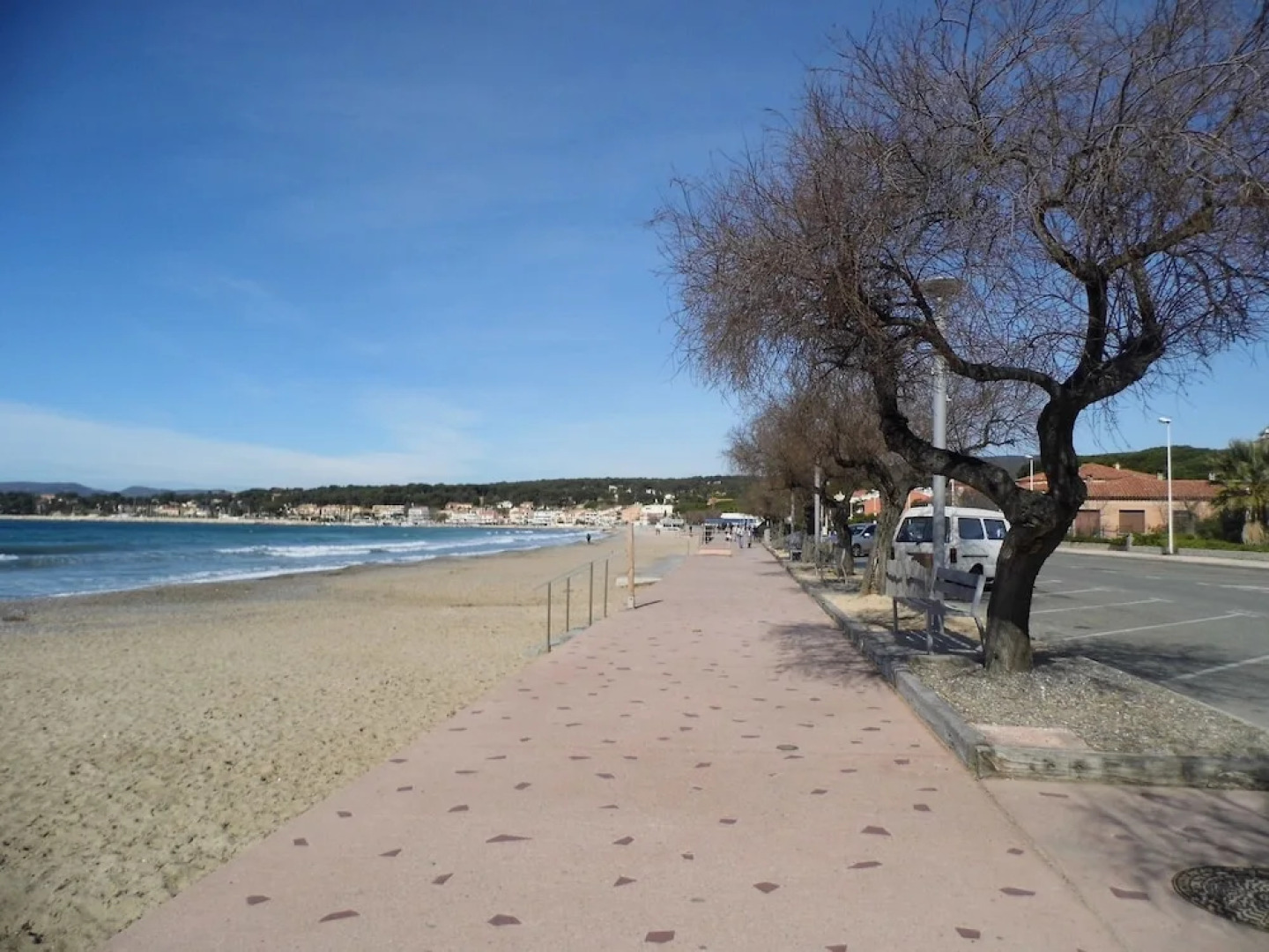 Apartment With 2 Bedrooms in Saint-cyr-sur-mer, With Pool Access, Furn