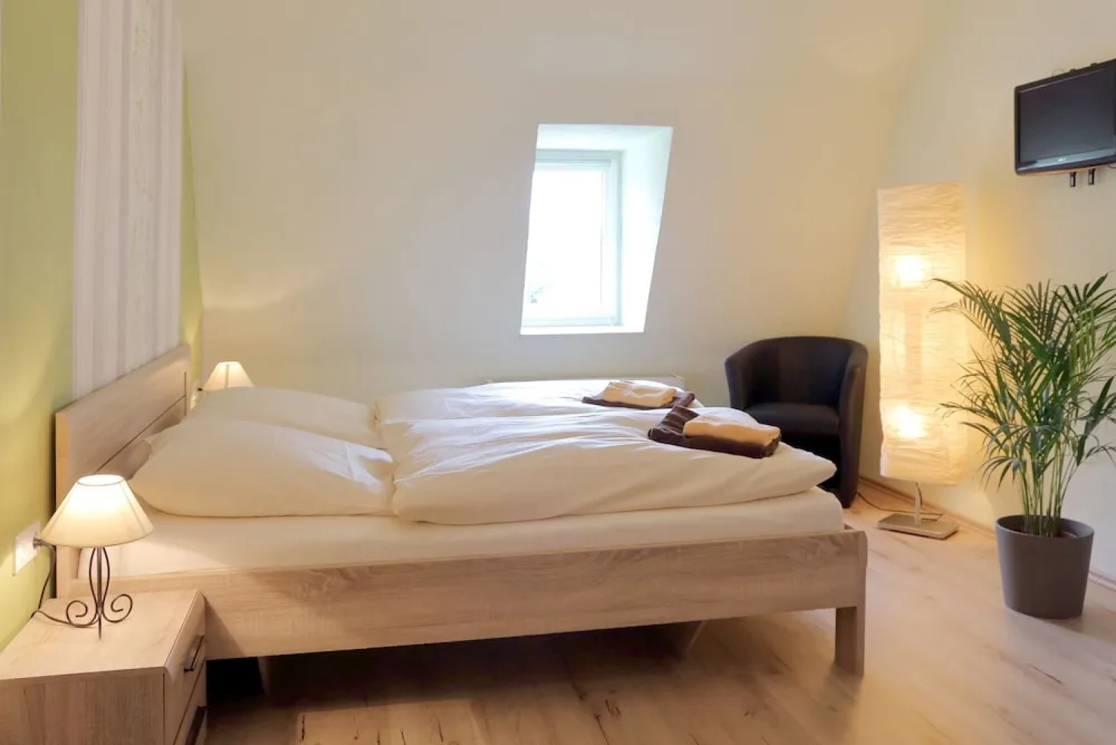 Pension Gasthof und Hotel Roter Hirsch