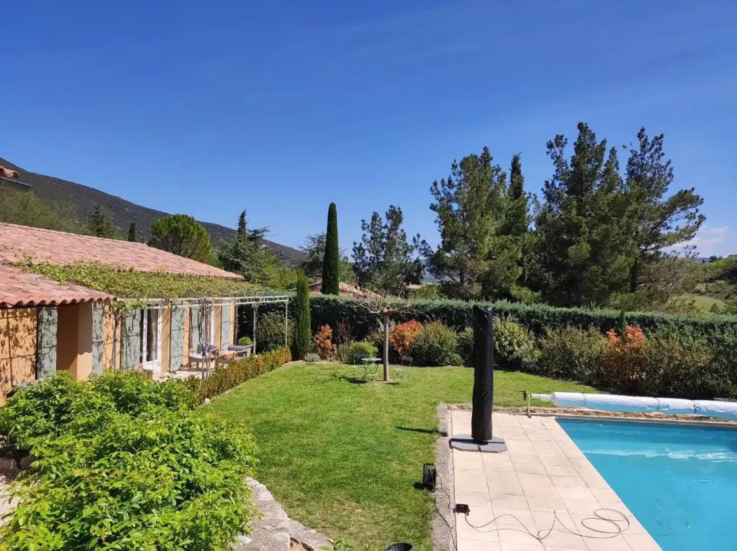 GITE AUX 4 SAISONS DU COLORADO PROVENÇAL - 3 ÉTOILES - Rustrel