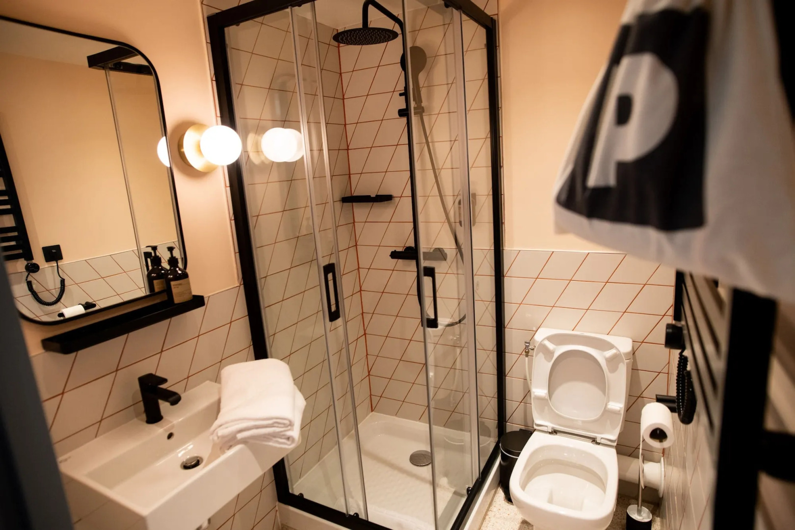 The People - Paris Belleville