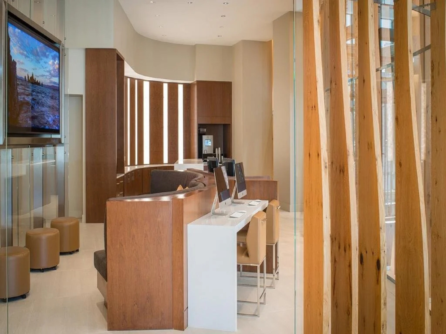 Global Luxury Suites at Metropolitan North