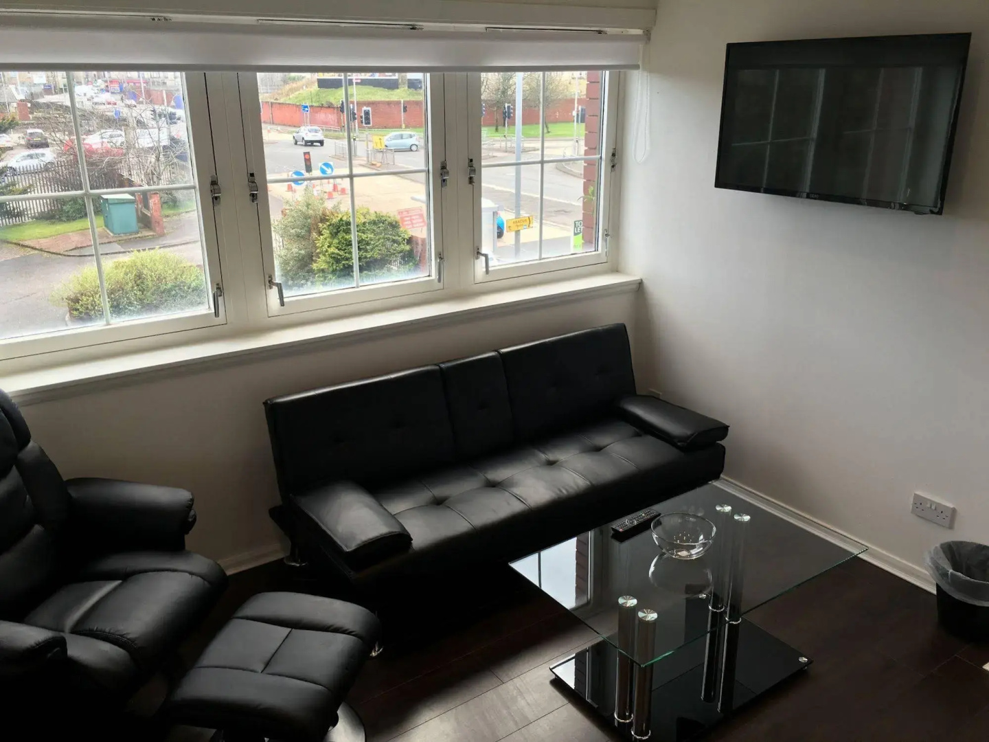 Glasgow Airport Apartments