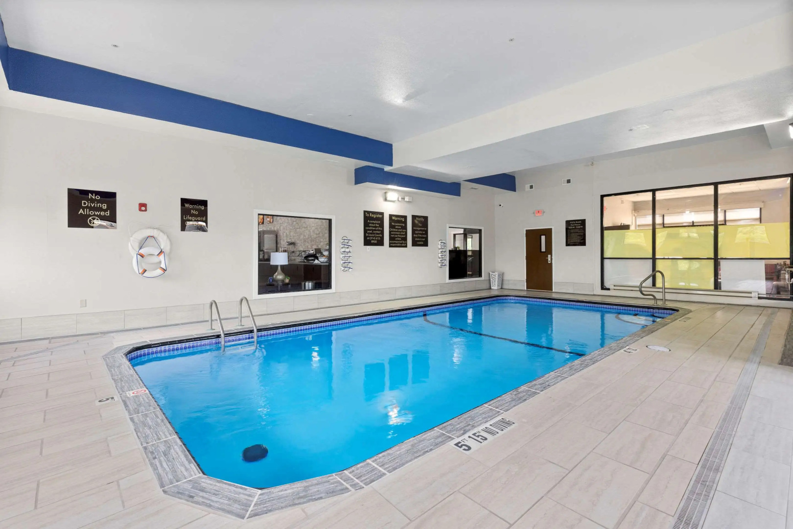 Comfort Inn & Suites St. Louis - Hazelwood