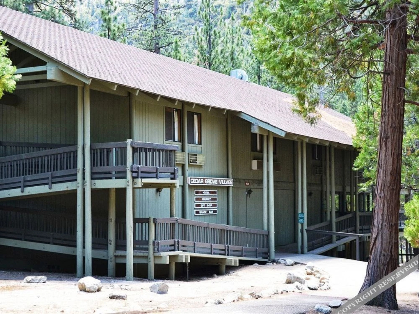 Cedar Grove Lodge