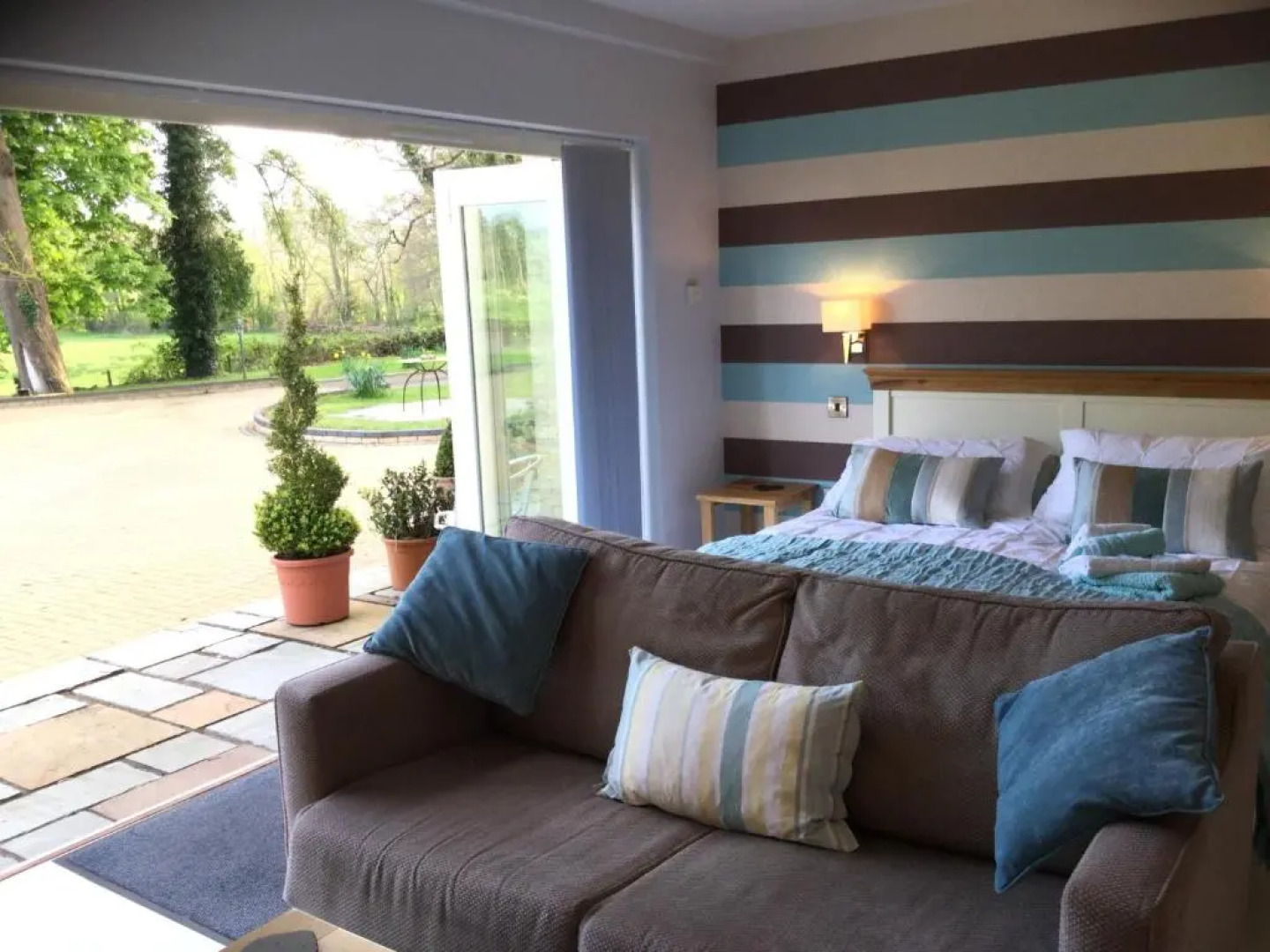 Plas Y Dderwen Bed and Breakfast