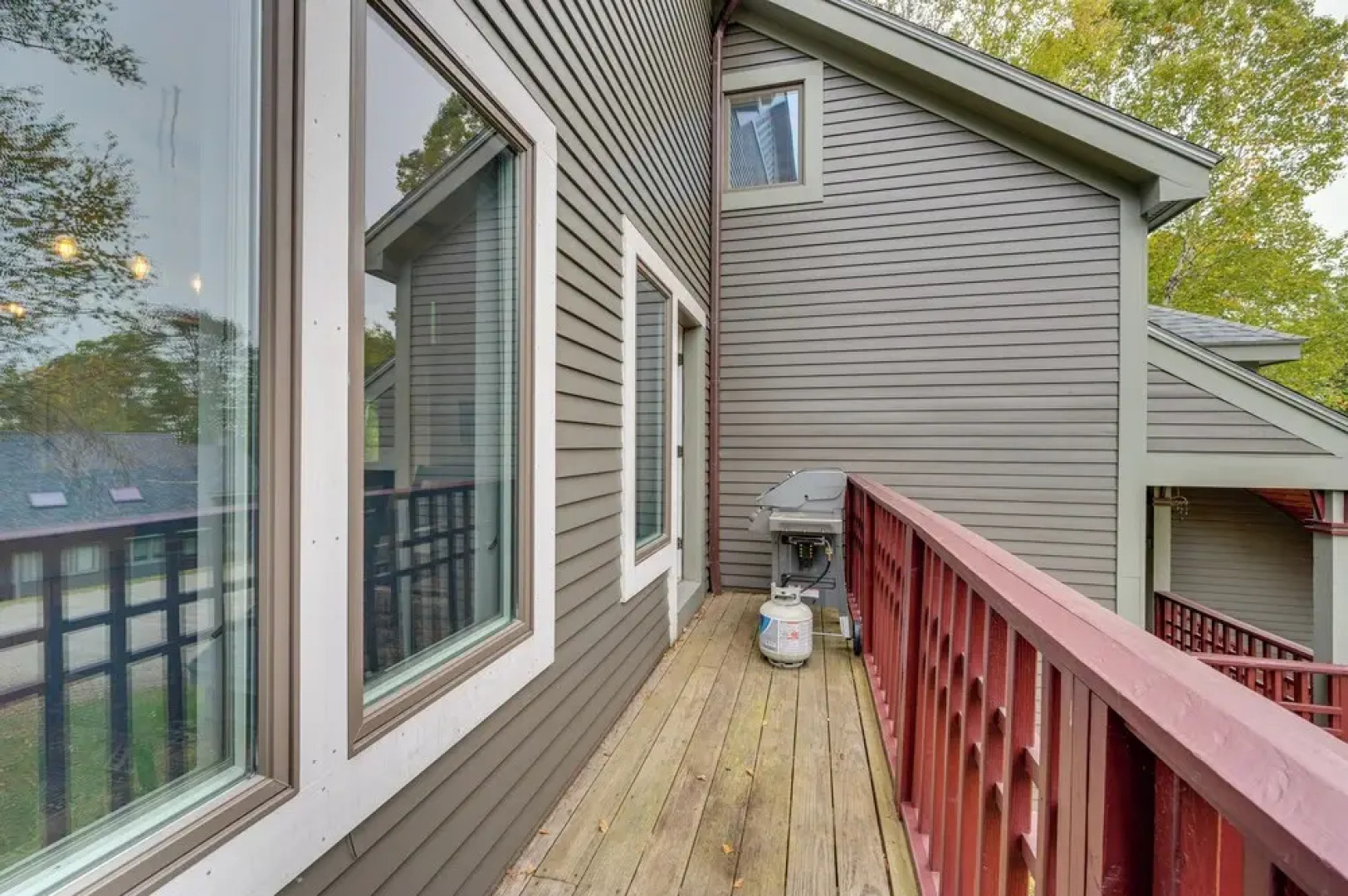 Ski-in Condo w/ Hot Tub on Burke Mtn Slopes!