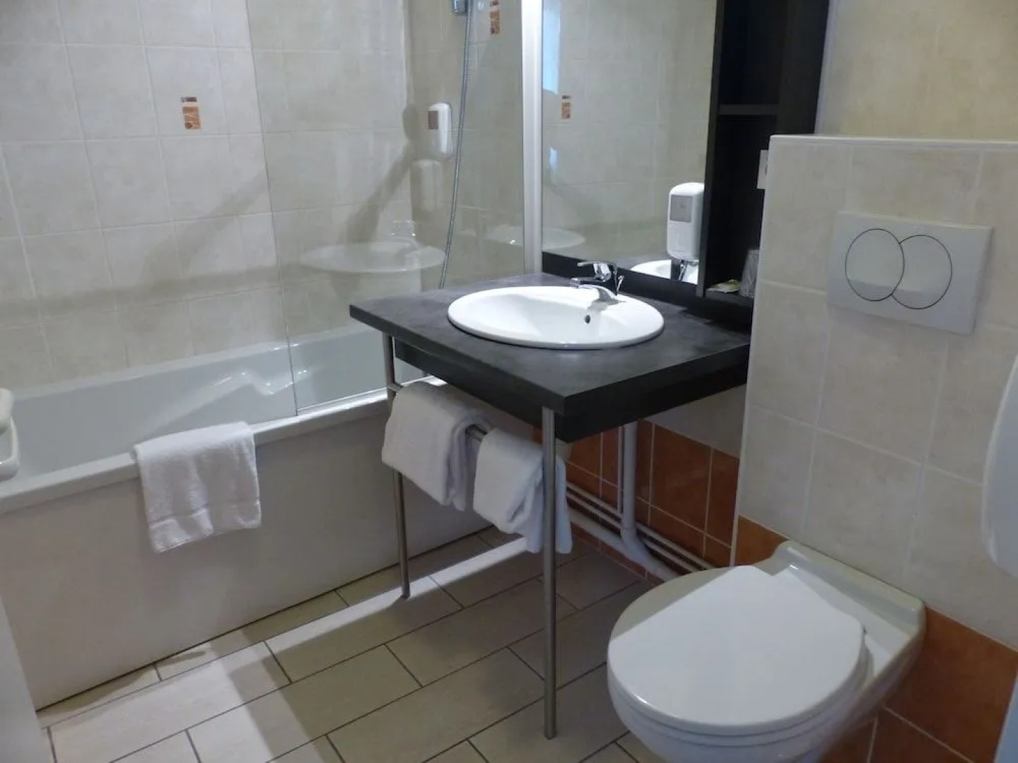 Hotel L'Océane Angers Parc Expo