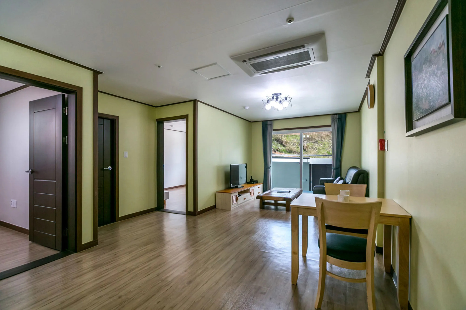 Tongyeong Beachcastle Resort