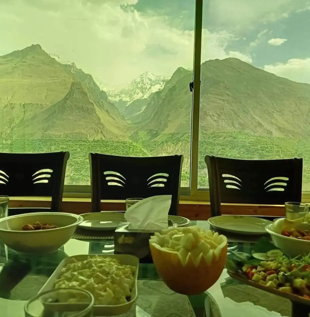 Hunza Lounge