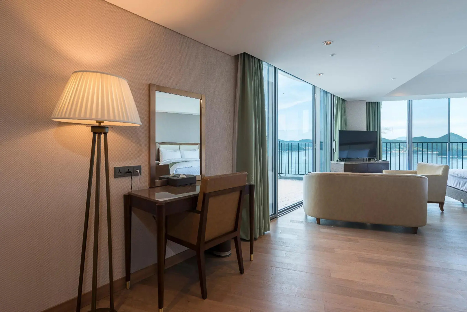 Stanford Hotel & Resort Tongyeong