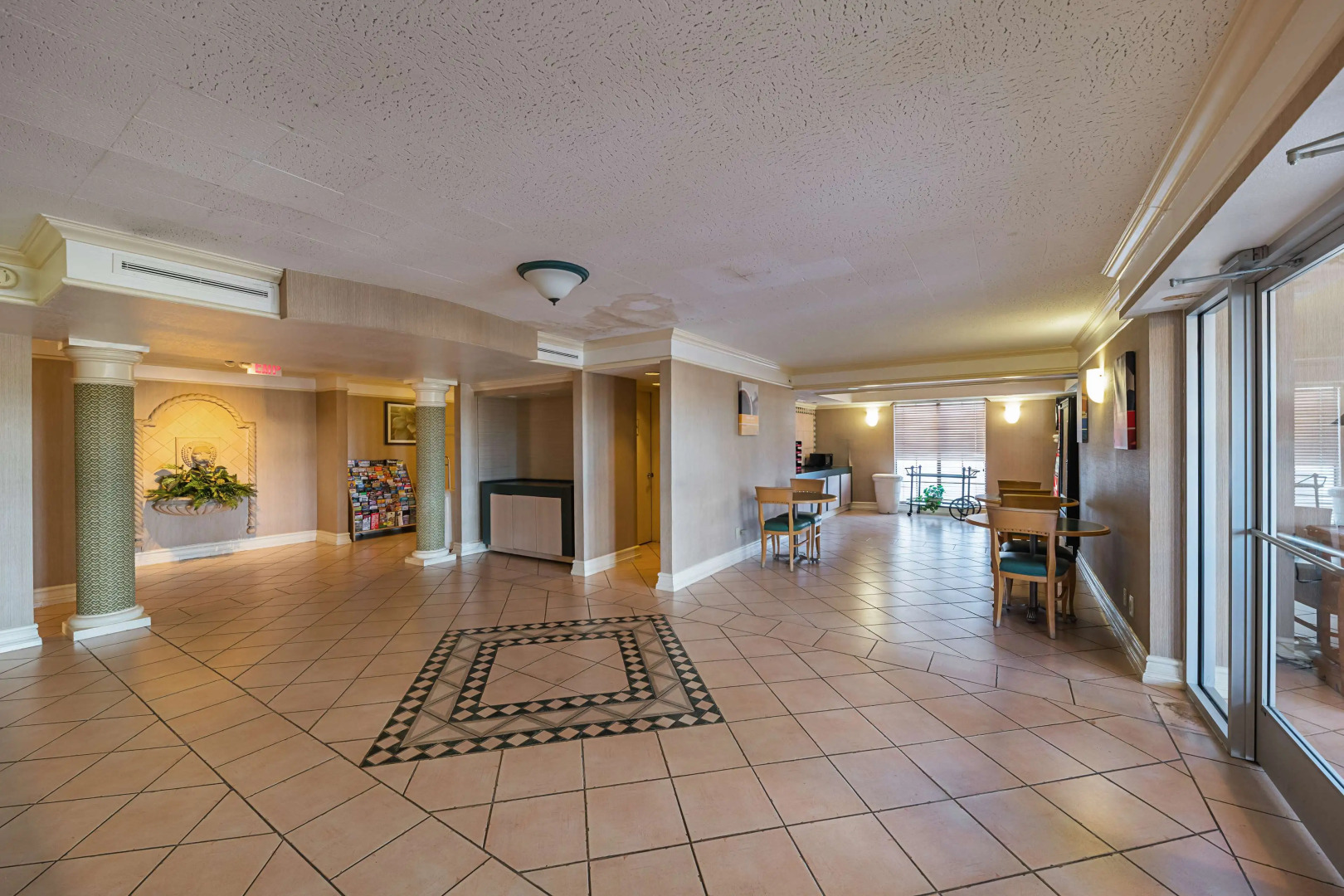 Motel 6 Grand Prairie, TX - Interstate 30