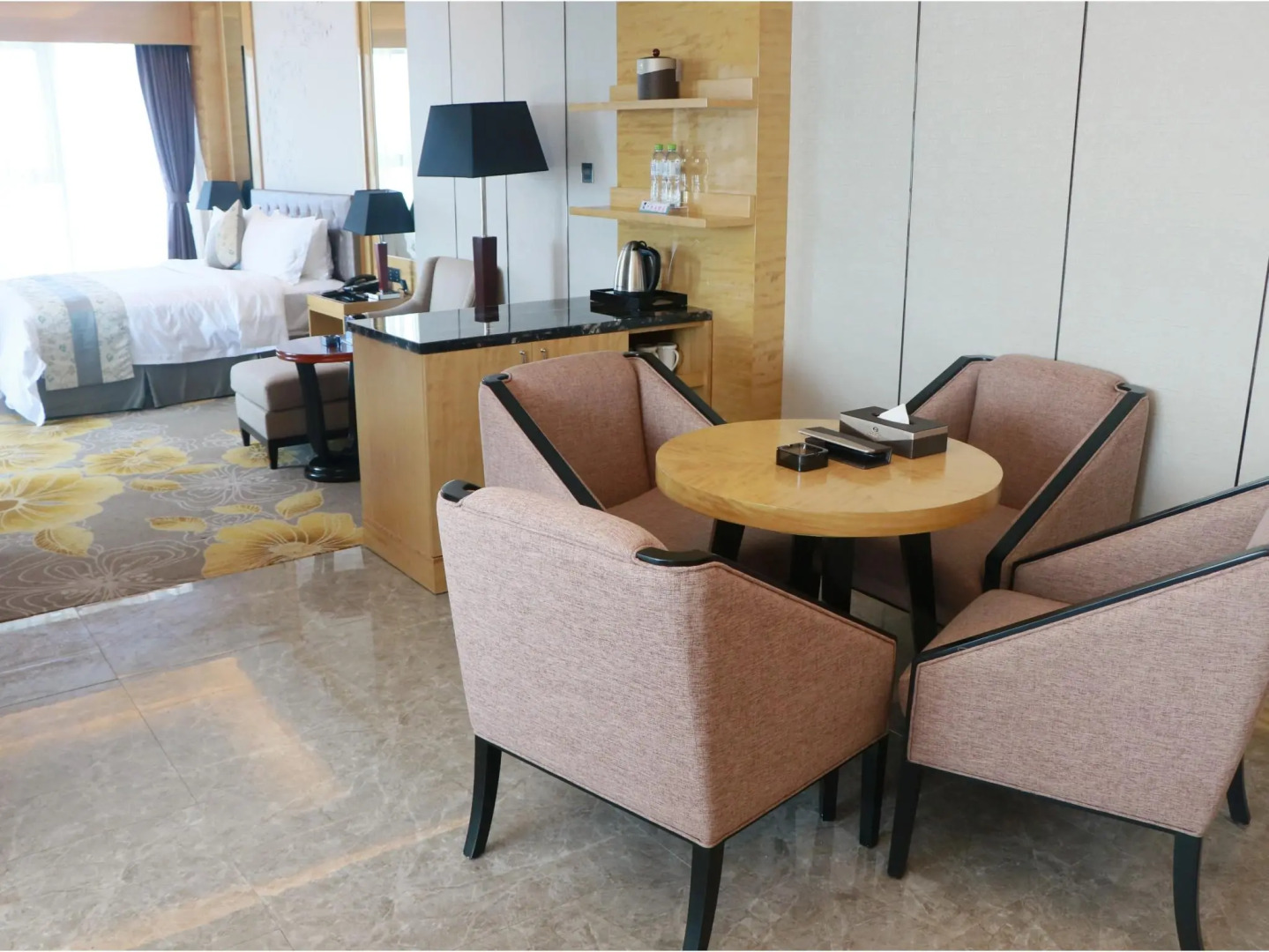 Wanning Yingbin Hotel