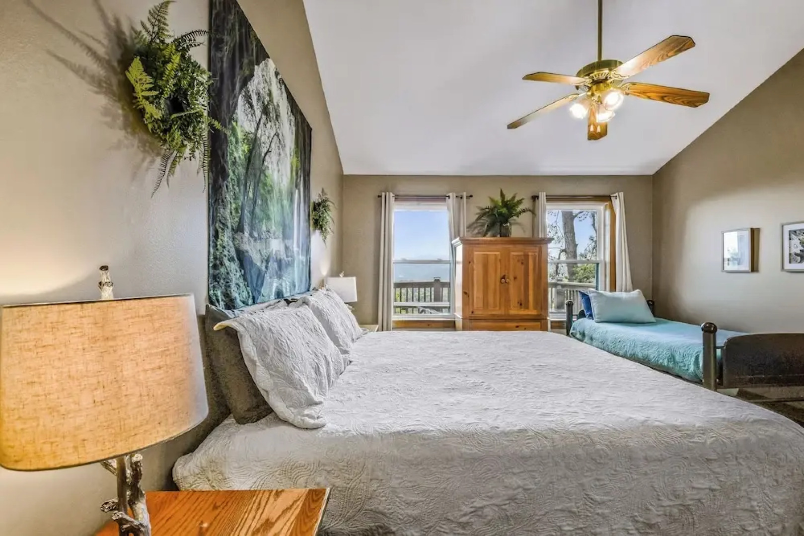 Roundtop Mountain Ridge