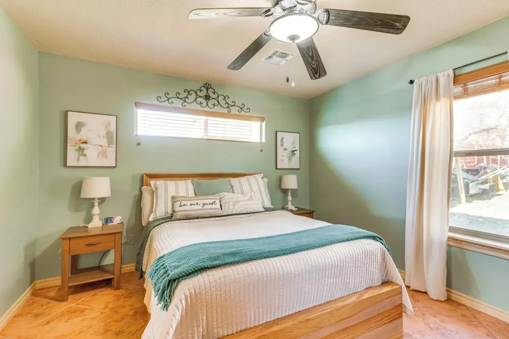 1/2 Mi to Lake Lawtonka: Mtn-view Haven!