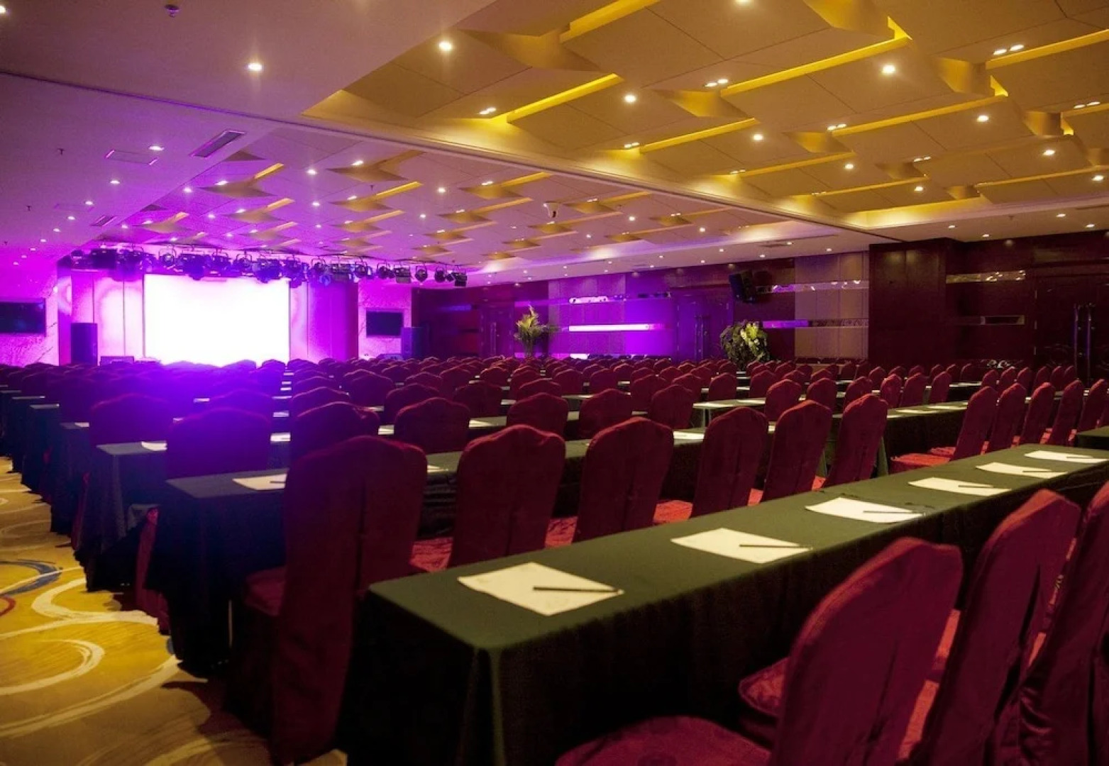 Bossen International Hotel