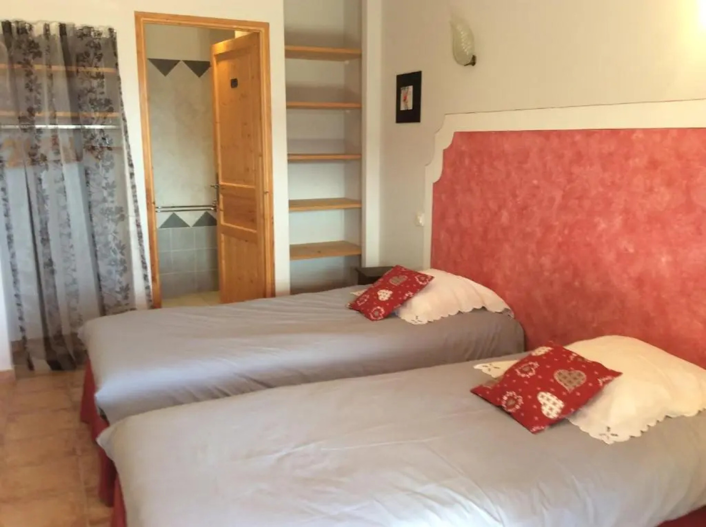 Le Mas des Eglantiers