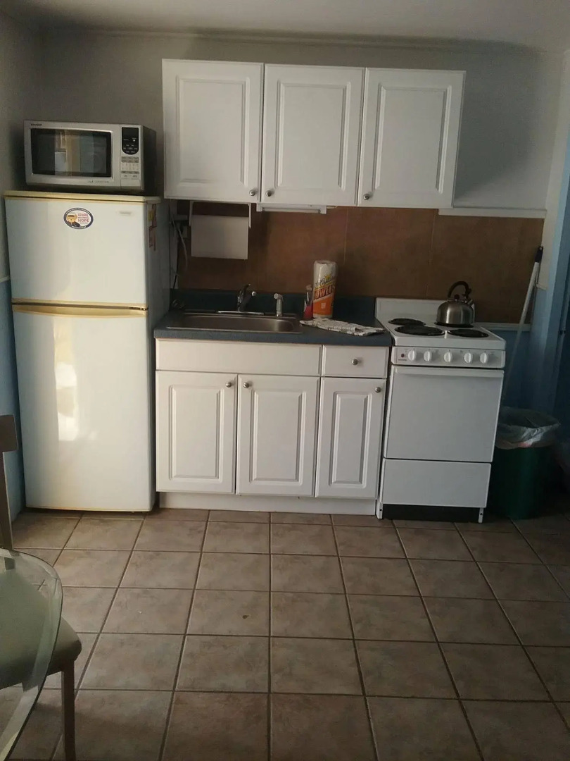 Tropical Bay Inn Motel