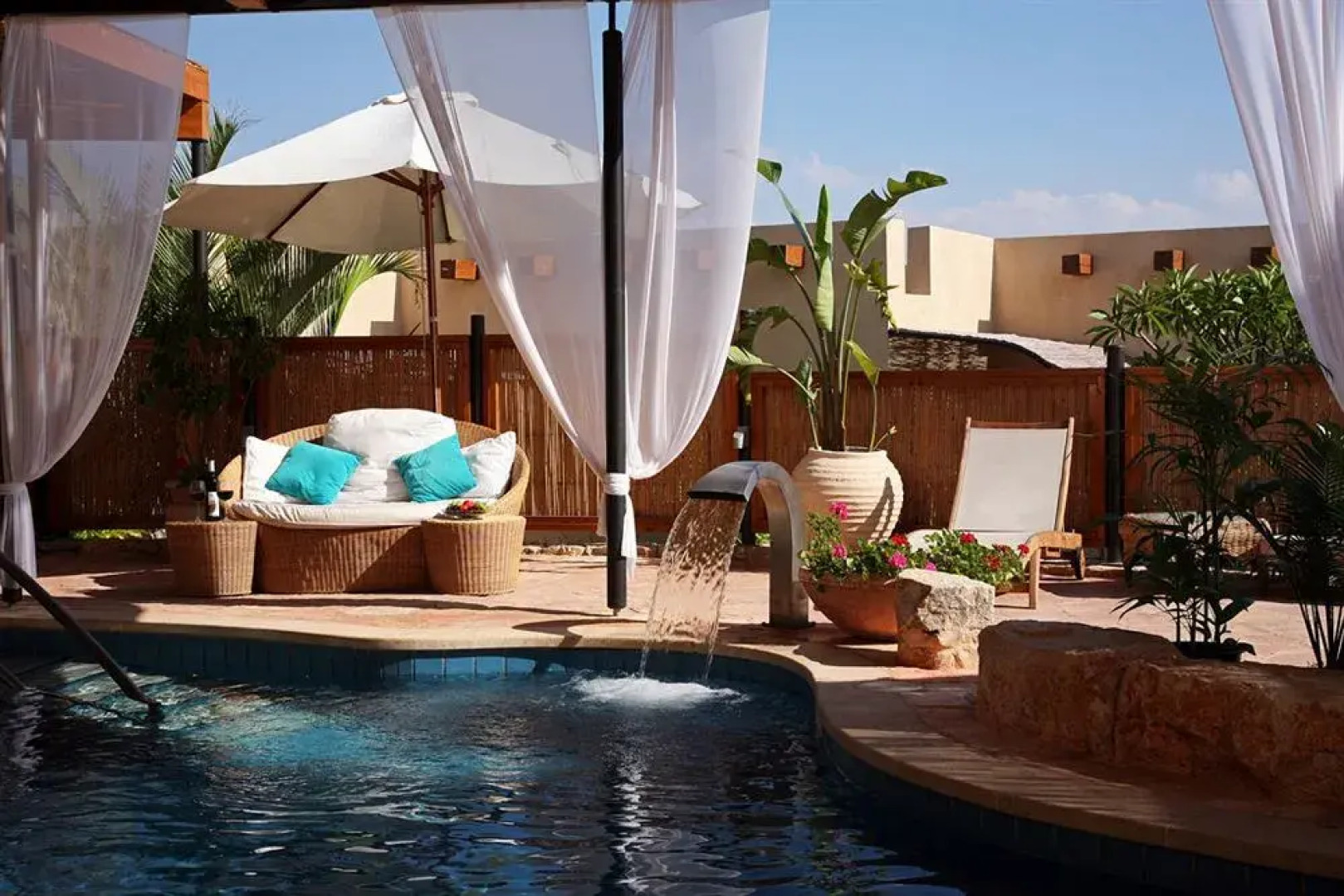 Cnaan Village - Boutique and Spa Villa