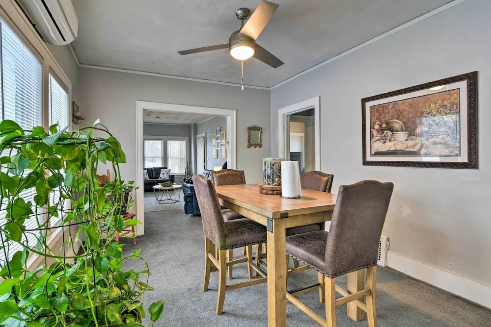 Detroit Apartment - 5 Mi to Downtown!