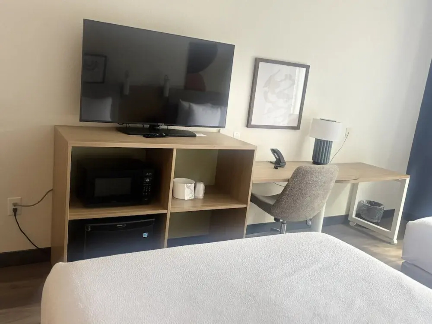 Spark by Hilton Lakewood Denver Southwest