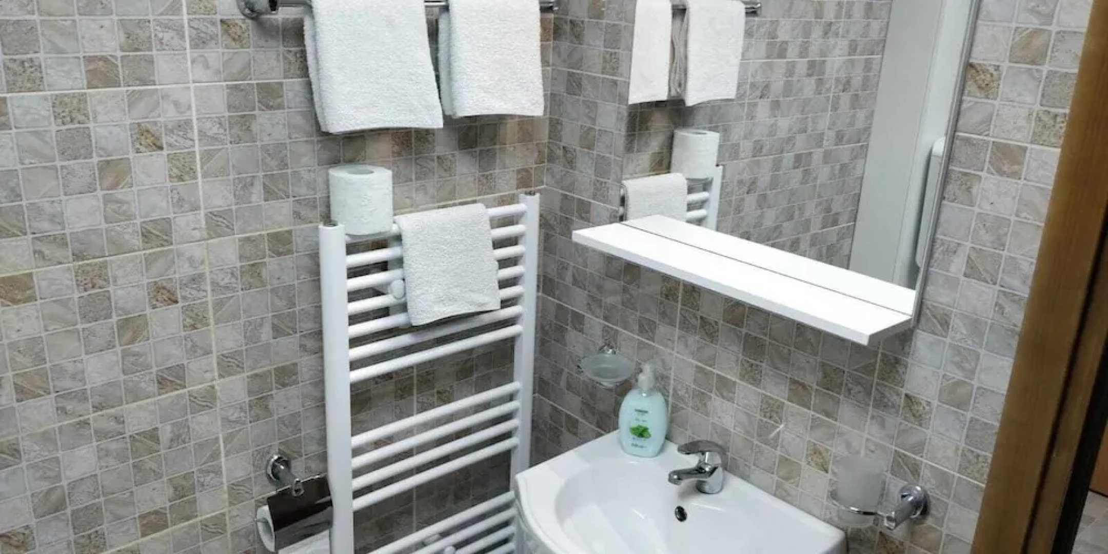 Cazare Business-Transit