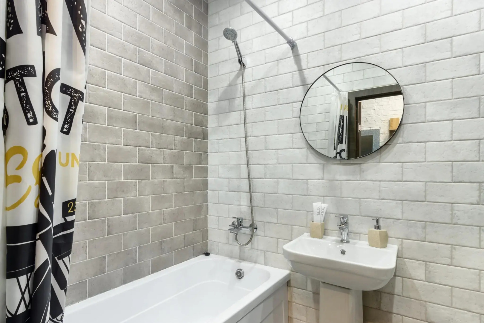 Апартаменты на Доломановском переулке 124/2