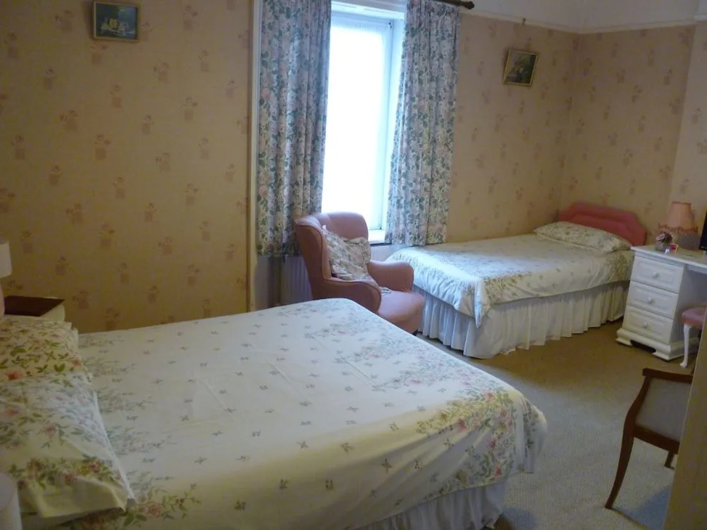 Longhope Guest House