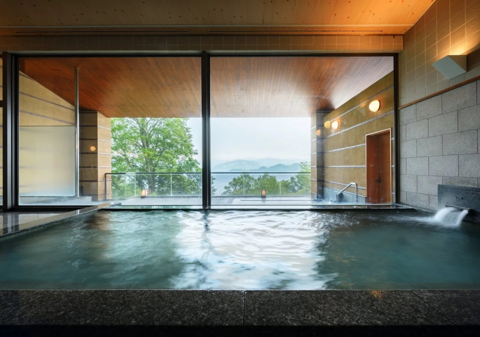 Towada Hotel