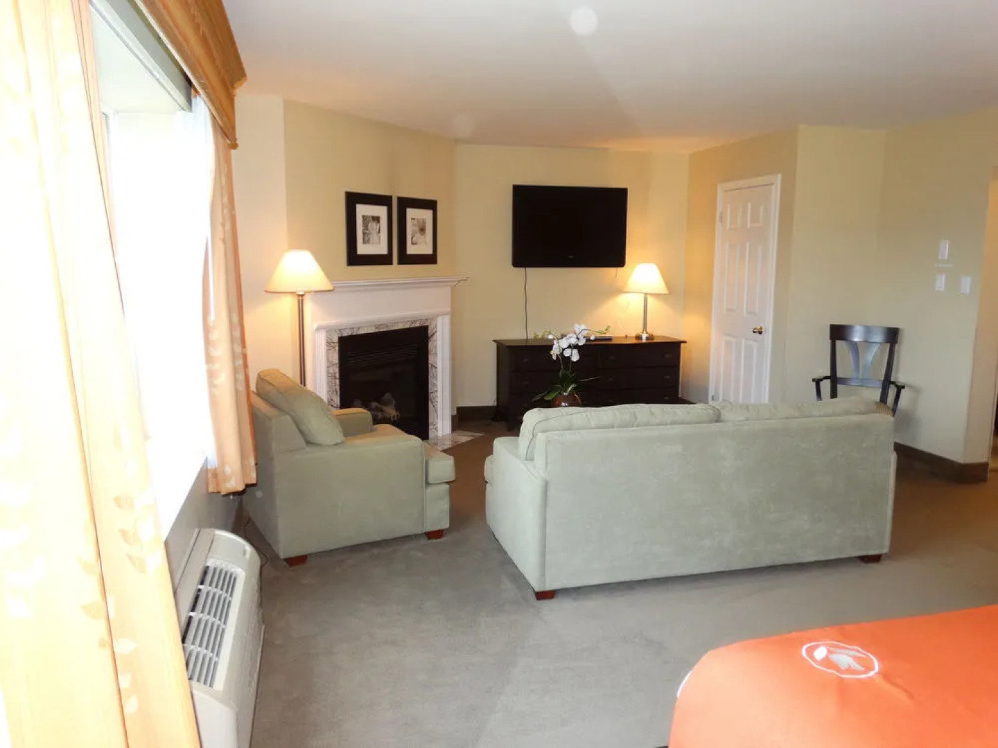 Amsterdam Inn Sussex