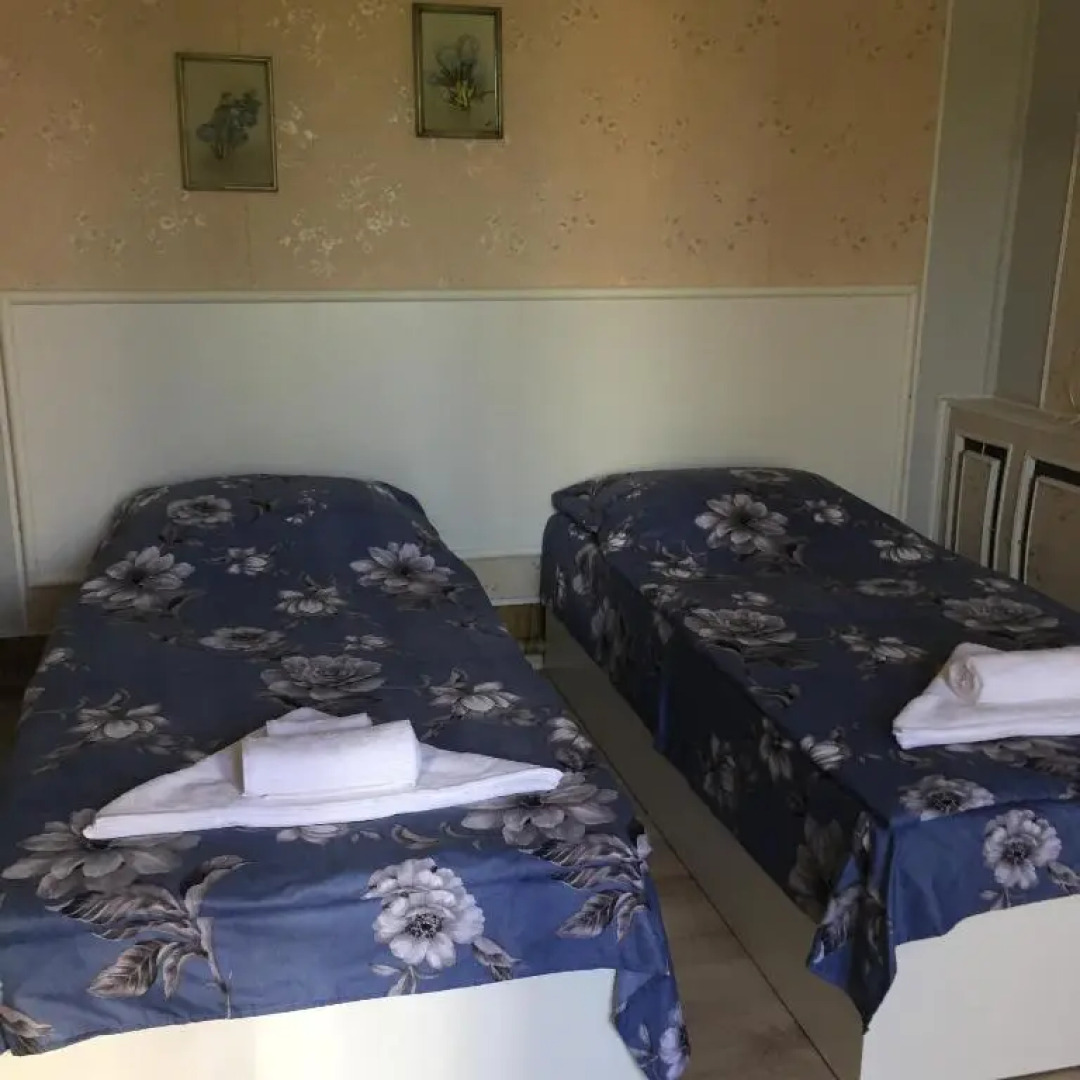 Apple Tree Family Home (ECO)