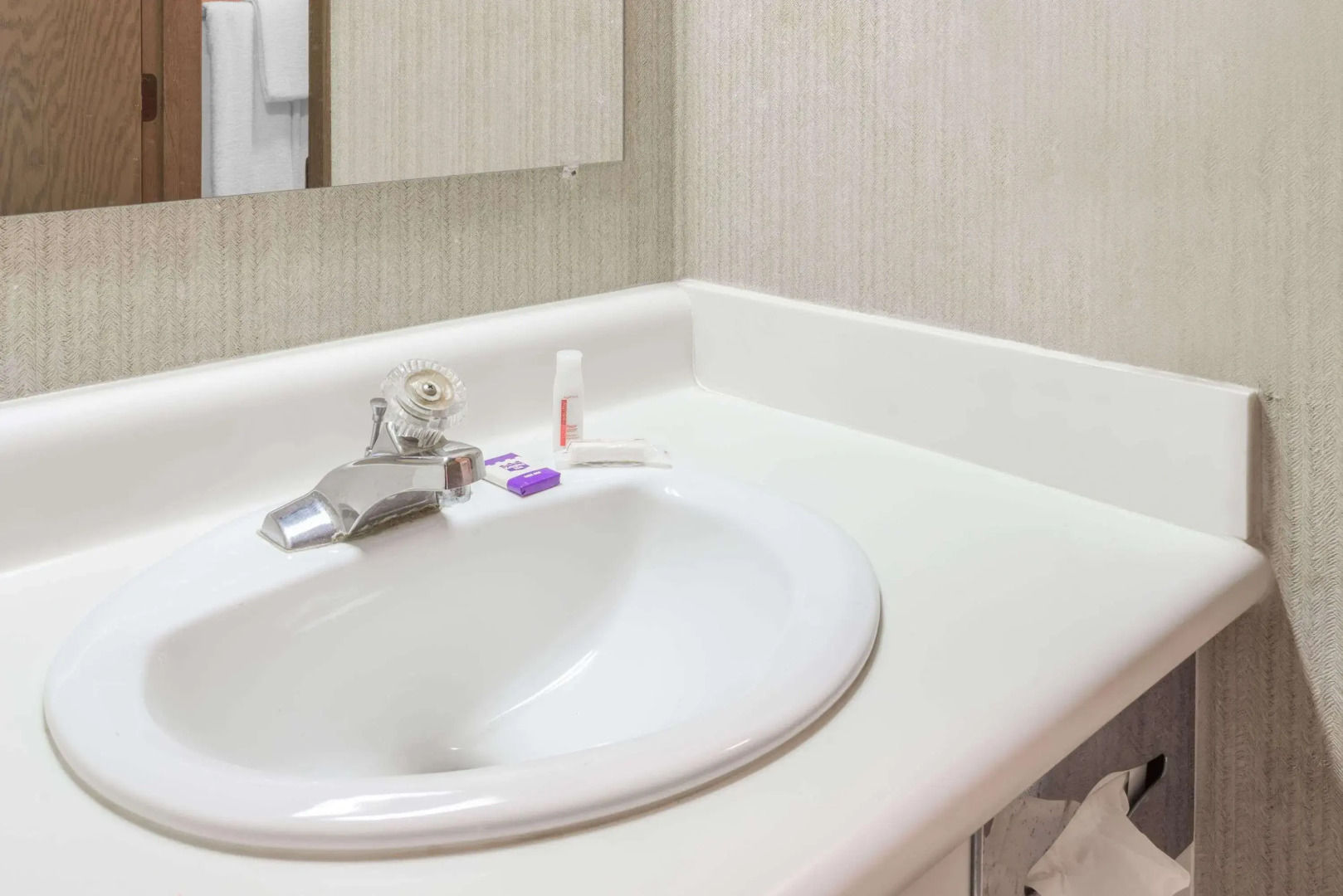 Knights Inn Dayton at Poe Ave