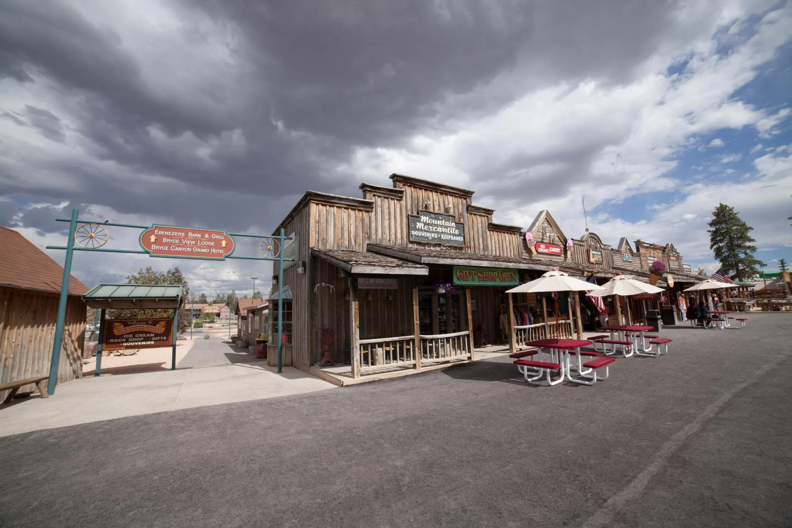 Bryce View Lodge, part of the Ruby’s Inn Resort